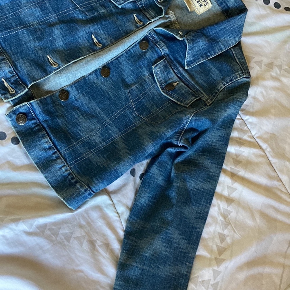 Jean jacket - Picture 5 of 7
